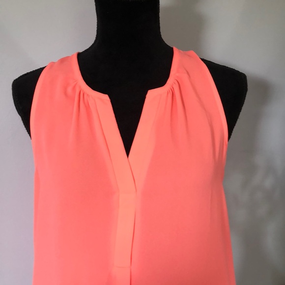 Lush sleeveless top - Picture 2 of 3